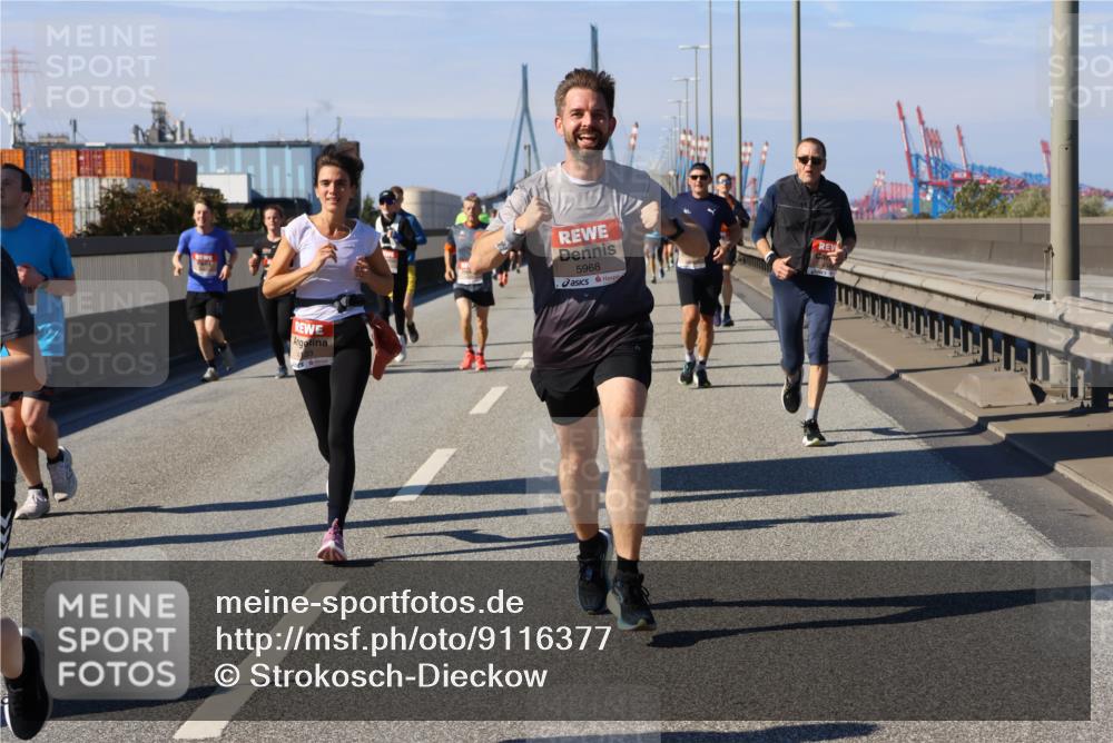 03.10.2025 - Köhlbrandbrückenlauf Strokosch-Dieckow http://msf.ph/oto/9116377 03.10.2025 12:50:59 Position 3 5968 meine-sportfotos.de