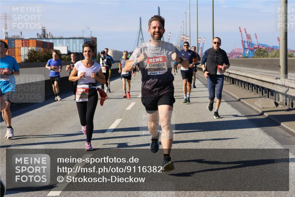 03.10.2025 - Köhlbrandbrückenlauf Strokosch-Dieckow http://msf.ph/oto/9116382 03.10.2025 12:50:59 Position 3 4290, 4133, 5968 meine-sportfotos.de