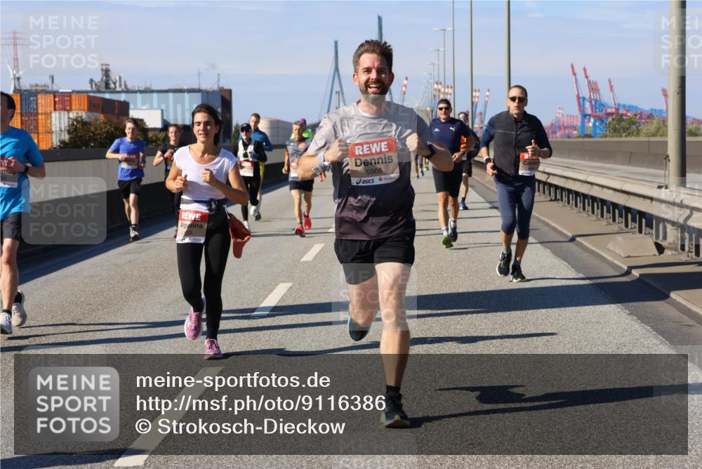 03.10.2025 - Köhlbrandbrückenlauf Strokosch-Dieckow http://msf.ph/oto/9116386 03.10.2025 12:50:59 Position 3 5968 meine-sportfotos.de