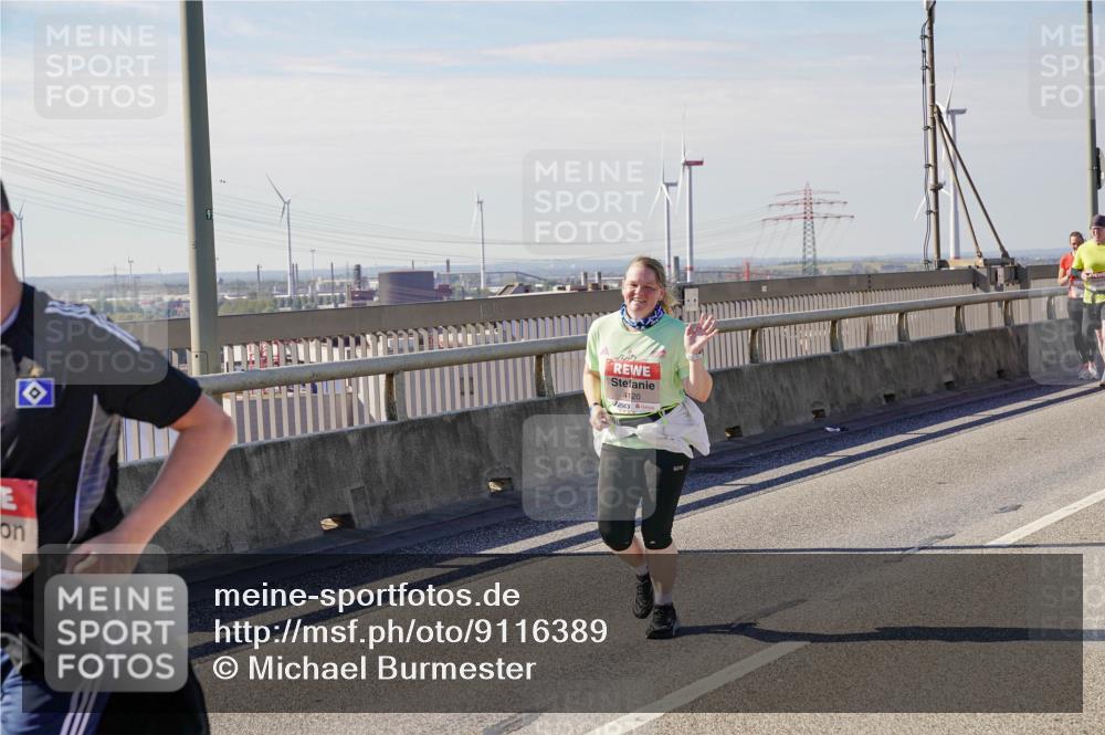 03.10.2025 - Köhlbrandbrückenlauf Michael Burmester http://msf.ph/oto/9116389 03.10.2025 12:58:03 Position 2 4120 meine-sportfotos.de