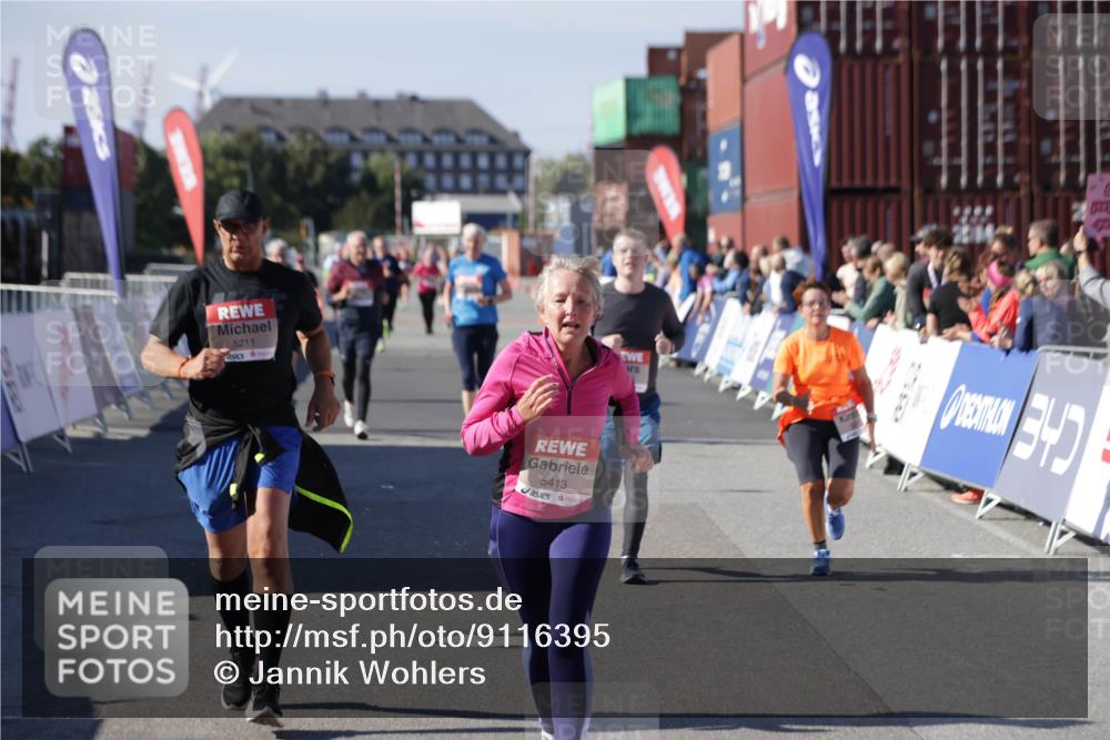 03.10.2025 - Köhlbrandbrückenlauf Jannik Wohlers http://msf.ph/oto/9116395 03.10.2025 13:33:25 Ziel 4755, 4775, 5211, 5413, 5549, 5783, 6276 meine-sportfotos.de