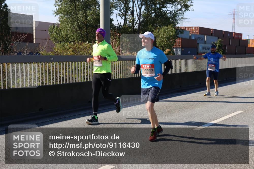 03.10.2025 - Köhlbrandbrückenlauf Strokosch-Dieckow http://msf.ph/oto/9116430 03.10.2025 12:51:10 Position 3 1880, 5637, 4724 meine-sportfotos.de