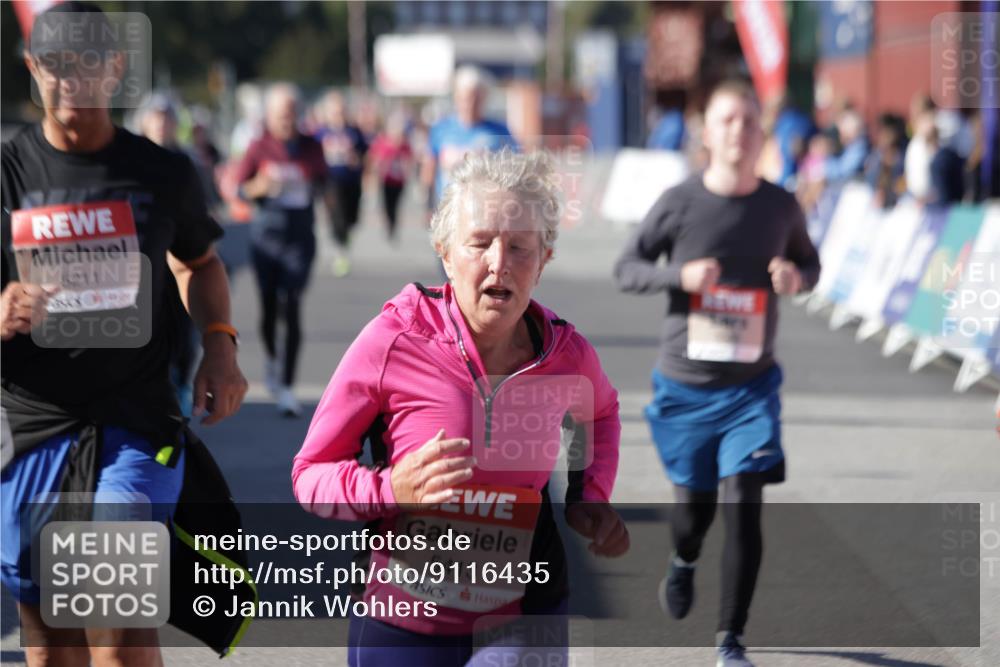 03.10.2025 - Köhlbrandbrückenlauf Jannik Wohlers http://msf.ph/oto/9116435 03.10.2025 13:33:25 Ziel 4755, 4775, 5211, 5413, 5549, 5783, 6276 meine-sportfotos.de