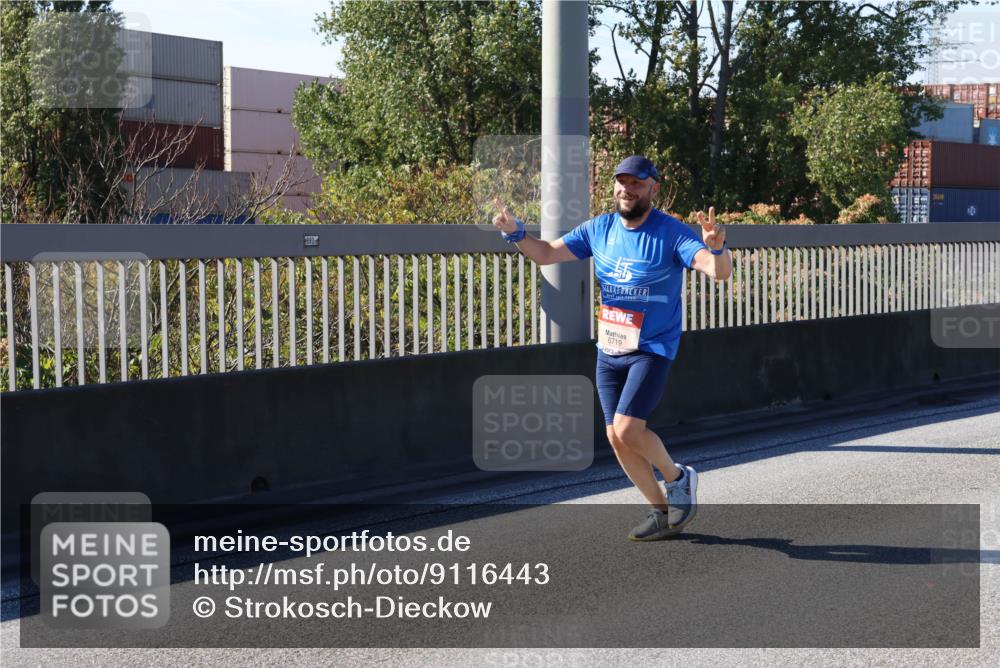 03.10.2025 - Köhlbrandbrückenlauf Strokosch-Dieckow http://msf.ph/oto/9116443 03.10.2025 12:51:11 Position 3  meine-sportfotos.de