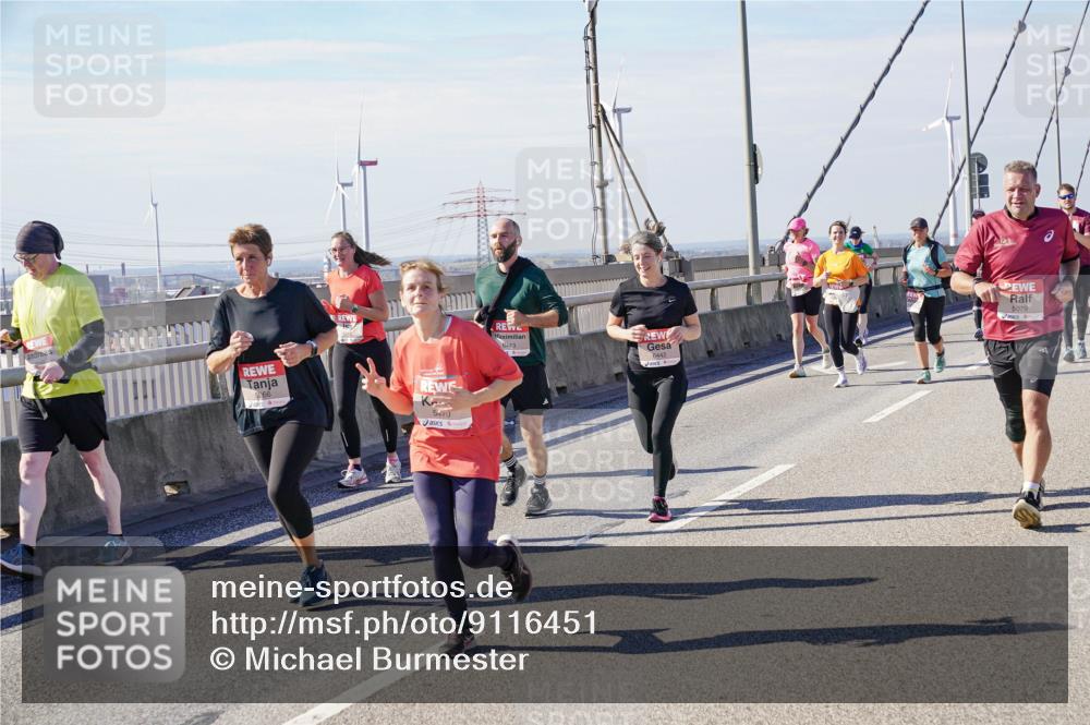 03.10.2025 - Köhlbrandbrückenlauf Michael Burmester http://msf.ph/oto/9116451 03.10.2025 12:58:08 Position 2 5266, 5470, 6443, 6442, 5079 meine-sportfotos.de