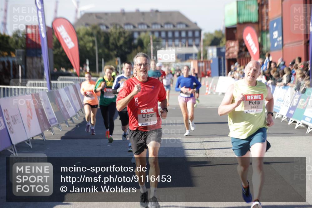 03.10.2025 - Köhlbrandbrückenlauf Jannik Wohlers http://msf.ph/oto/9116453 03.10.2025 13:02:49 Ziel 4116, 4279, 4579, 4619, 4747, 5245, 5726, 5793, 5810, 6175, 6255, 6447, 6739 meine-sportfotos.de