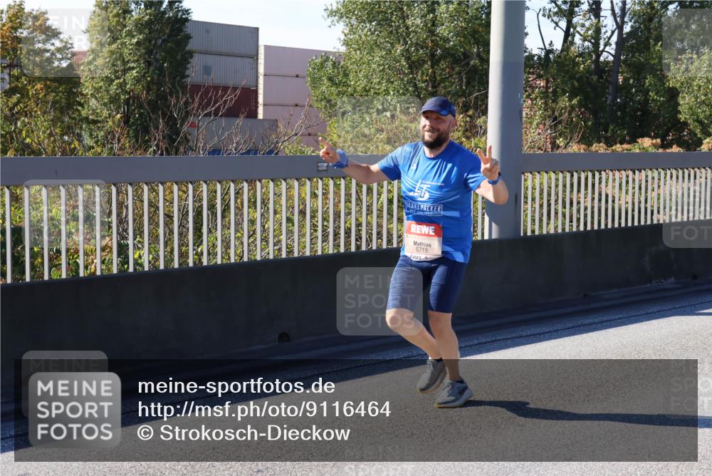 03.10.2025 - Köhlbrandbrückenlauf Strokosch-Dieckow http://msf.ph/oto/9116464 03.10.2025 12:51:12 Position 3 6719 meine-sportfotos.de