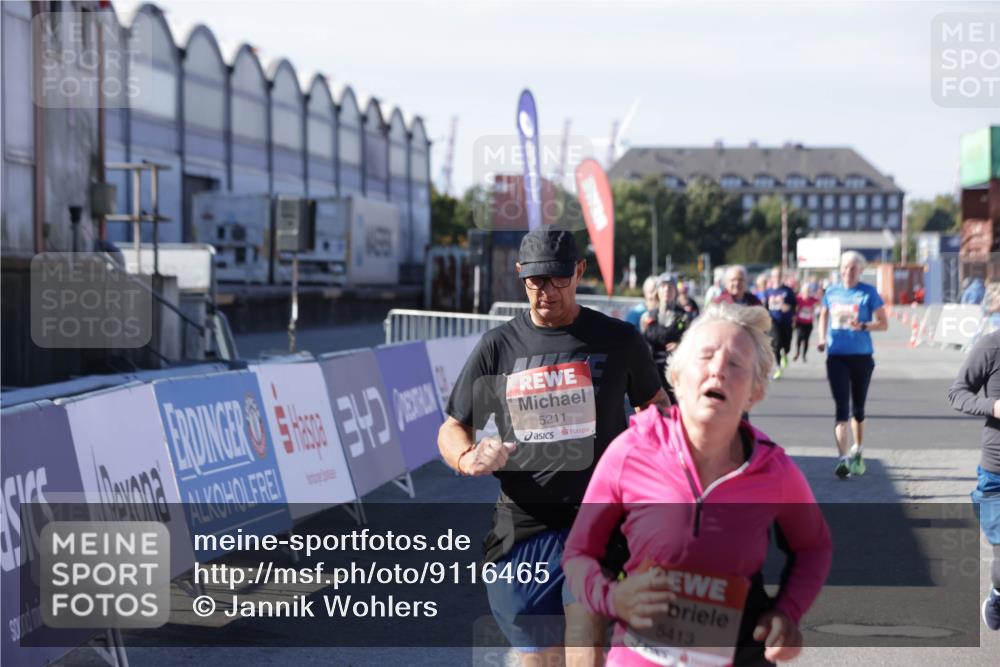 03.10.2025 - Köhlbrandbrückenlauf Jannik Wohlers http://msf.ph/oto/9116465 03.10.2025 13:33:26 Ziel 4006, 4755, 5211, 5281, 5413, 5549, 5783, 6276 meine-sportfotos.de