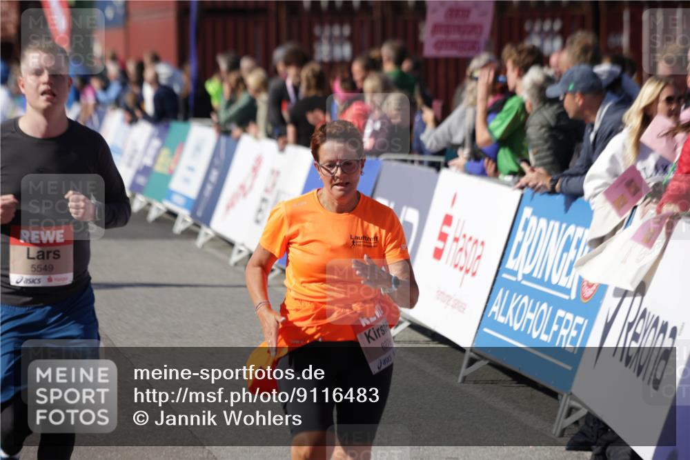 03.10.2025 - Köhlbrandbrückenlauf Jannik Wohlers http://msf.ph/oto/9116483 03.10.2025 13:33:27 Ziel 4006, 5179, 5211, 5281, 5413, 5549, 5783, 6094, 6276 meine-sportfotos.de