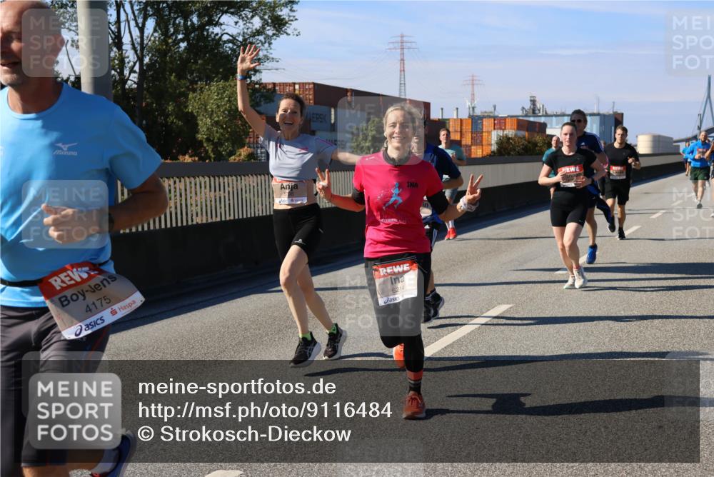 03.10.2025 - Köhlbrandbrückenlauf Strokosch-Dieckow http://msf.ph/oto/9116484 03.10.2025 12:51:15 Position 3 4175, 6214 meine-sportfotos.de