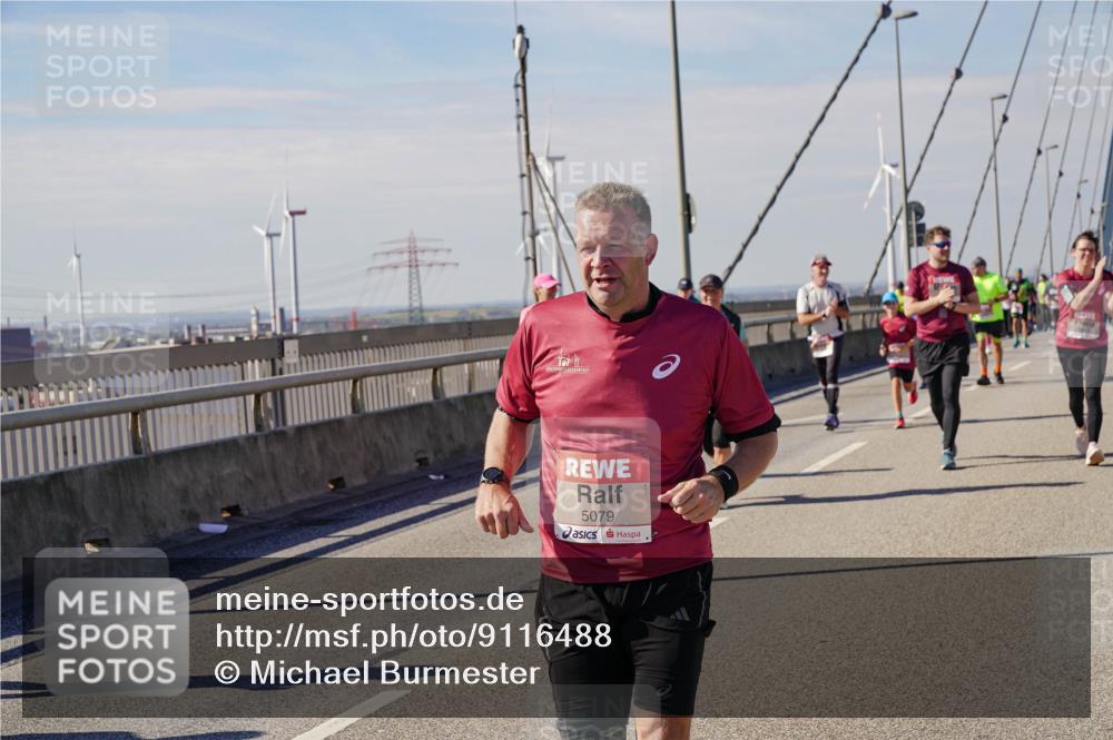 03.10.2025 - Köhlbrandbrückenlauf Michael Burmester http://msf.ph/oto/9116488 03.10.2025 12:58:11 Position 2 5079 meine-sportfotos.de