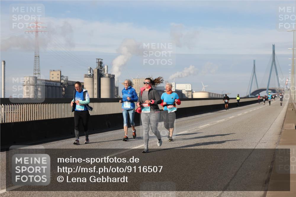 03.10.2025 - Köhlbrandbrückenlauf Lena Gebhardt http://msf.ph/oto/9116507 03.10.2025 10:21:00 Position 2  meine-sportfotos.de