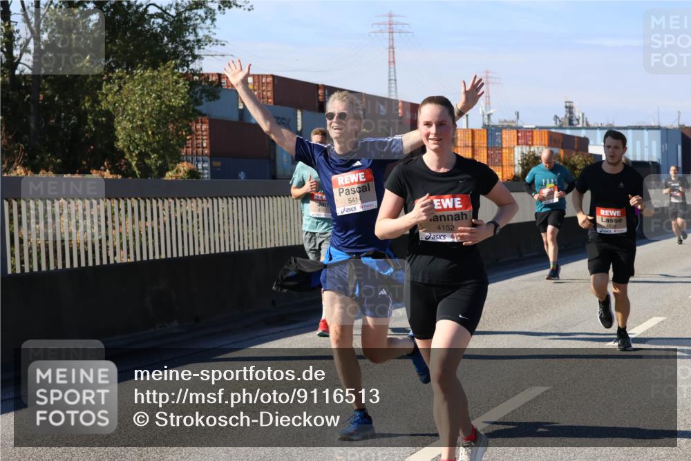 03.10.2025 - Köhlbrandbrückenlauf Strokosch-Dieckow http://msf.ph/oto/9116513 03.10.2025 12:51:16 Position 3 5414, 4152, 4836 meine-sportfotos.de