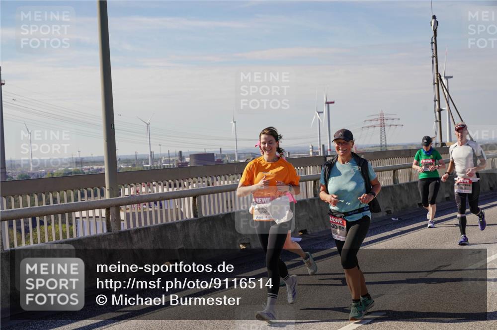 03.10.2025 - Köhlbrandbrückenlauf Michael Burmester http://msf.ph/oto/9116514 03.10.2025 12:58:14 Position 2  meine-sportfotos.de