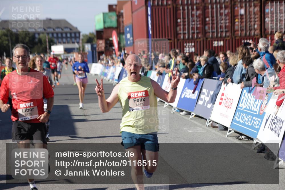 03.10.2025 - Köhlbrandbrückenlauf Jannik Wohlers http://msf.ph/oto/9116515 03.10.2025 13:02:50 Ziel 4095, 4116, 4203, 4279, 4579, 4619, 4747, 5245, 5726, 5793, 5810, 6175, 6255, 6447, 6739 meine-sportfotos.de