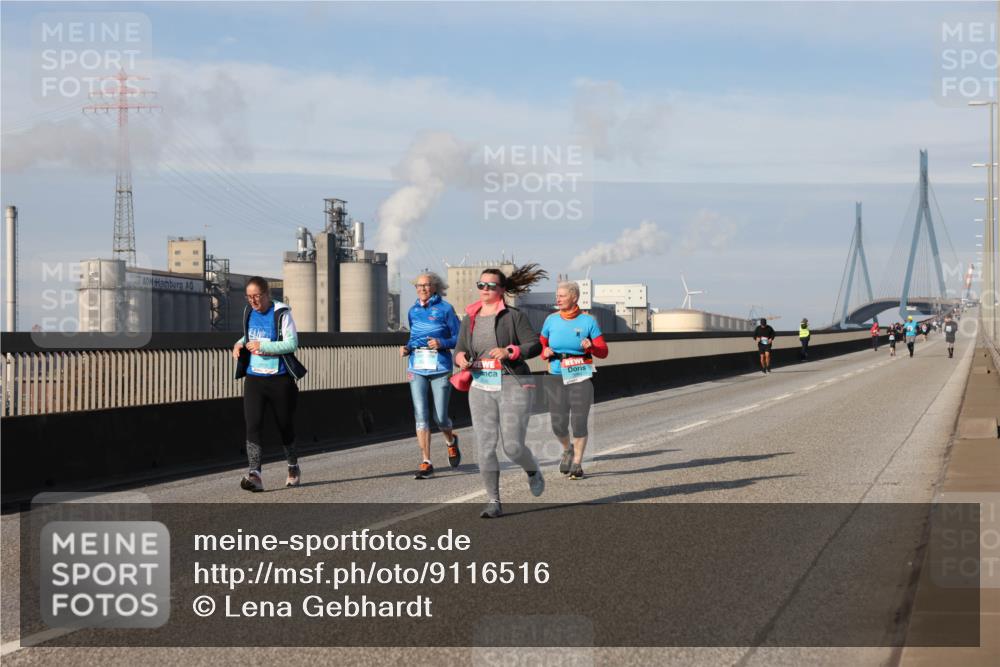 03.10.2025 - Köhlbrandbrückenlauf Lena Gebhardt http://msf.ph/oto/9116516 03.10.2025 10:21:00 Position 2  meine-sportfotos.de