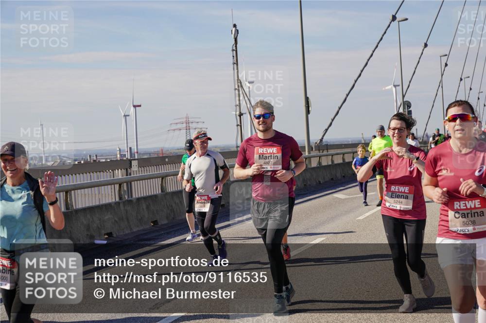 03.10.2025 - Köhlbrandbrückenlauf Michael Burmester http://msf.ph/oto/9116535 03.10.2025 12:58:15 Position 2 000, 6618, 4827, 5244, 5038 meine-sportfotos.de