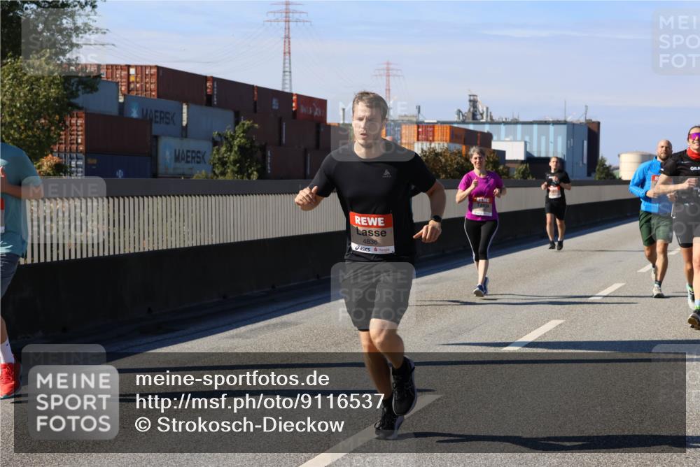03.10.2025 - Köhlbrandbrückenlauf Strokosch-Dieckow http://msf.ph/oto/9116537 03.10.2025 12:51:18 Position 3 4836 meine-sportfotos.de