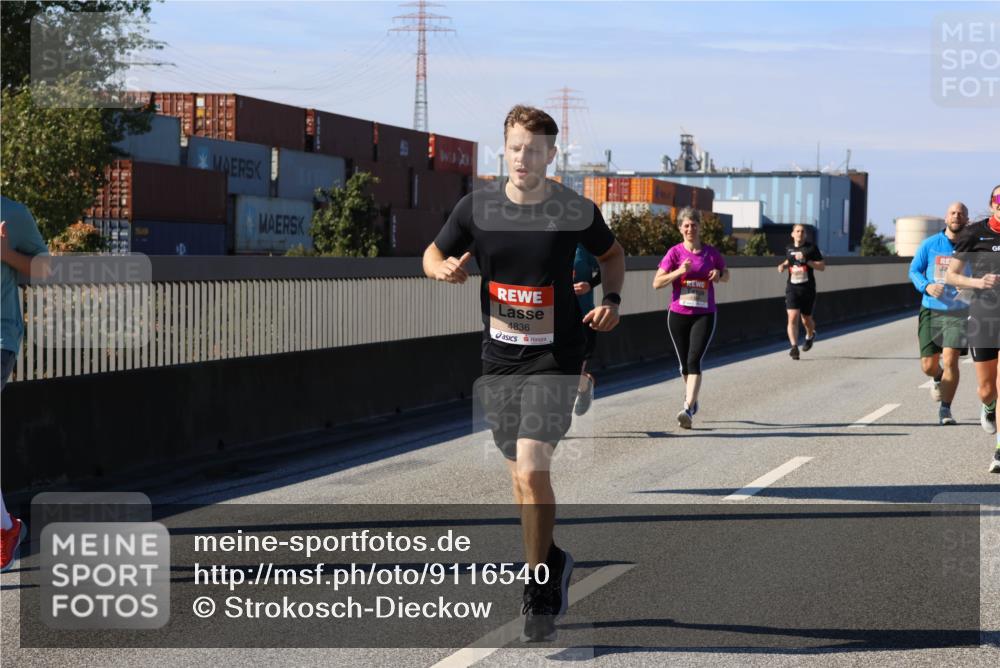 03.10.2025 - Köhlbrandbrückenlauf Strokosch-Dieckow http://msf.ph/oto/9116540 03.10.2025 12:51:18 Position 3 4836 meine-sportfotos.de