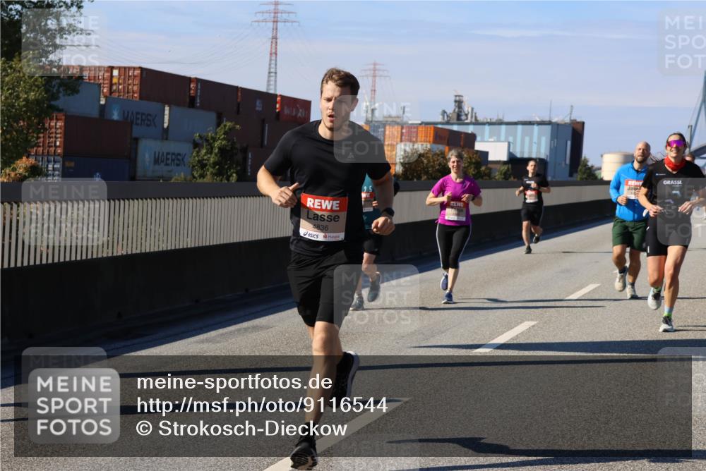 03.10.2025 - Köhlbrandbrückenlauf Strokosch-Dieckow http://msf.ph/oto/9116544 03.10.2025 12:51:18 Position 3 4836, 25 meine-sportfotos.de