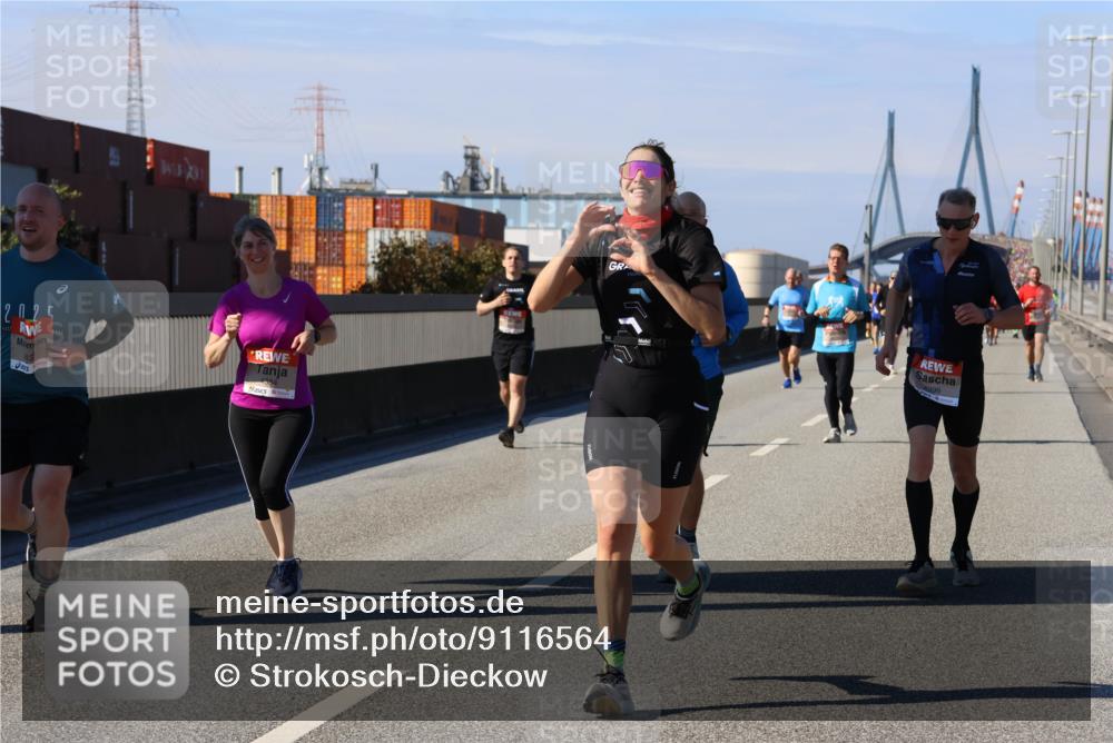03.10.2025 - Köhlbrandbrückenlauf Strokosch-Dieckow http://msf.ph/oto/9116564 03.10.2025 12:51:20 Position 3 2025, 4584, 96 meine-sportfotos.de