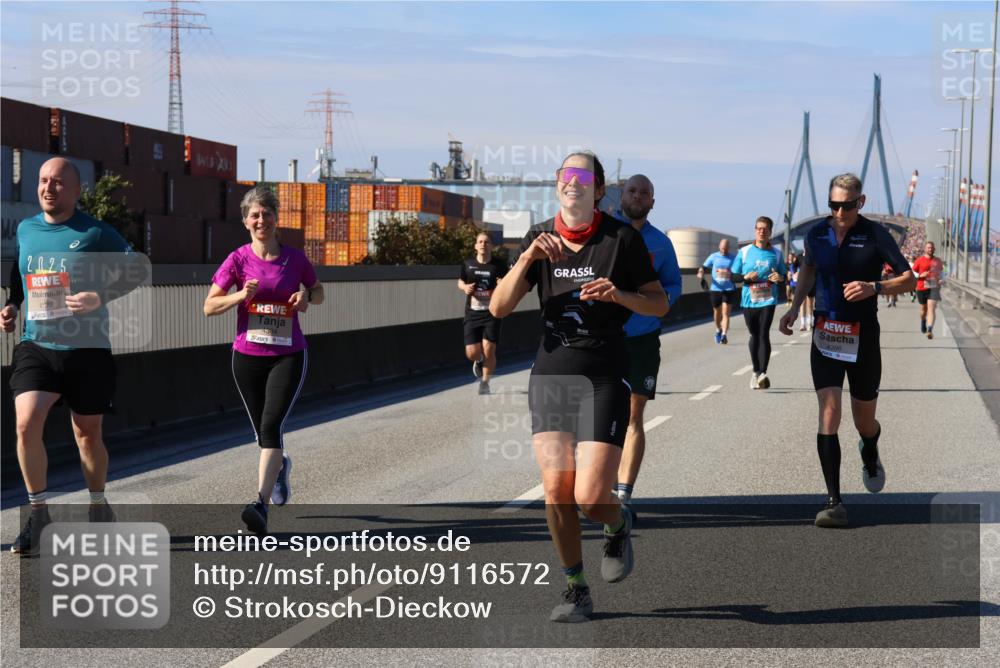 03.10.2025 - Köhlbrandbrückenlauf Strokosch-Dieckow http://msf.ph/oto/9116572 03.10.2025 12:51:20 Position 3 2025, 412, 4396 meine-sportfotos.de