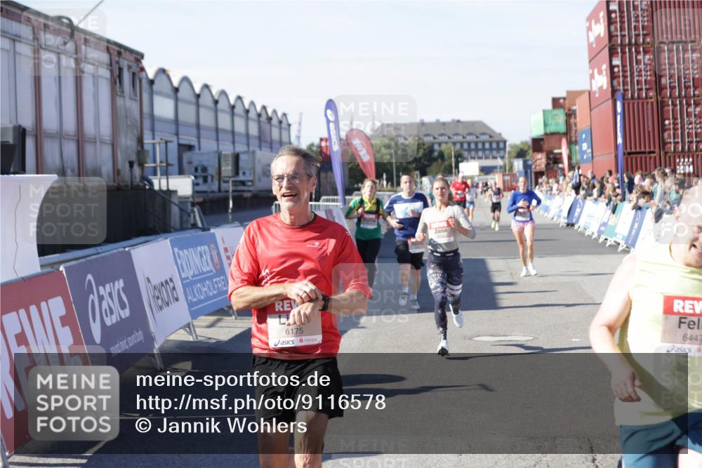 03.10.2025 - Köhlbrandbrückenlauf Jannik Wohlers http://msf.ph/oto/9116578 03.10.2025 13:02:51 Ziel 4095, 4116, 4137, 4203, 4279, 4579, 4619, 4747, 5245, 5726, 5793, 5810, 6175, 6255, 6447, 6739 meine-sportfotos.de