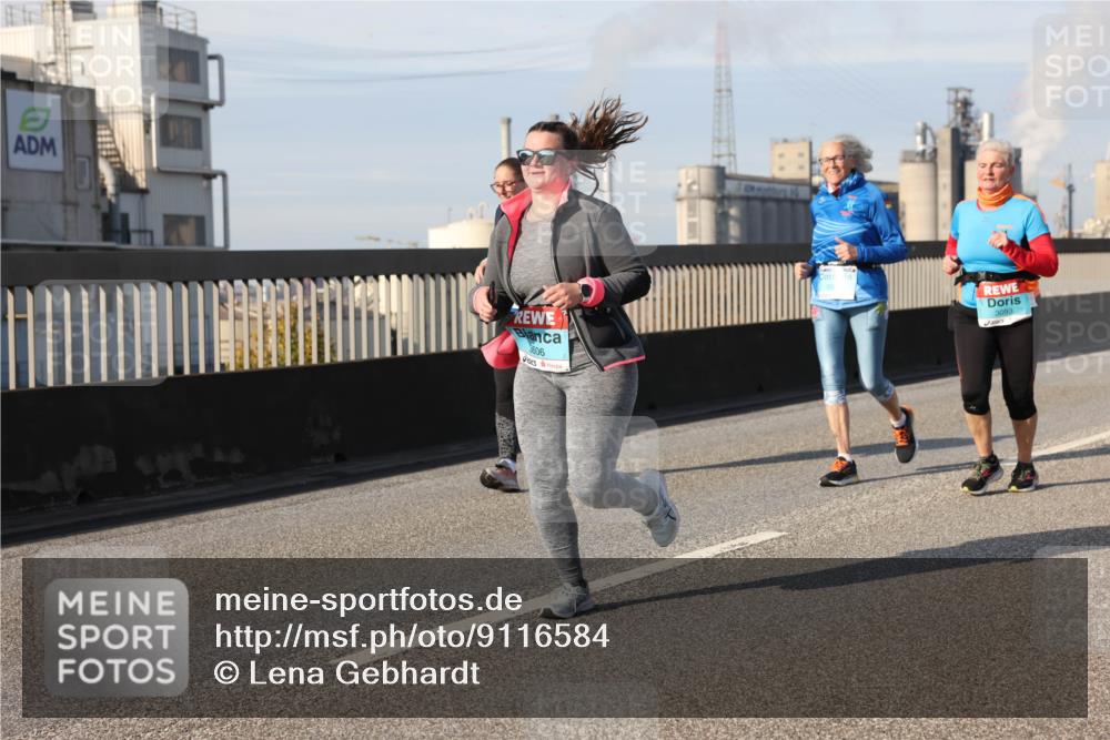 03.10.2025 - Köhlbrandbrückenlauf Lena Gebhardt http://msf.ph/oto/9116584 03.10.2025 10:21:02 Position 2 3606, 3093 meine-sportfotos.de