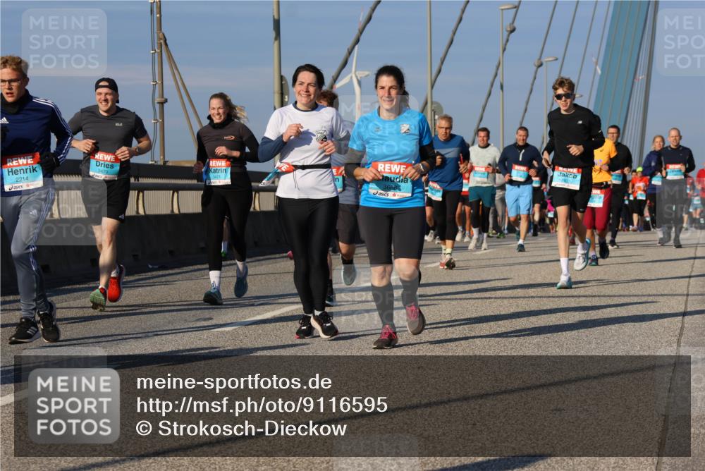 03.10.2025 - Köhlbrandbrückenlauf Strokosch-Dieckow http://msf.ph/oto/9116595 03.10.2025 09:49:26 Position 2 3471, 2214, 3470, 3666 meine-sportfotos.de