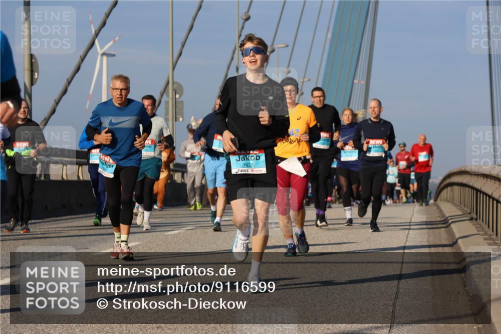 03.10.2025 - Köhlbrandbrückenlauf Strokosch-Dieckow http://msf.ph/oto/9116599 03.10.2025 09:49:28 Position 2 1933 meine-sportfotos.de