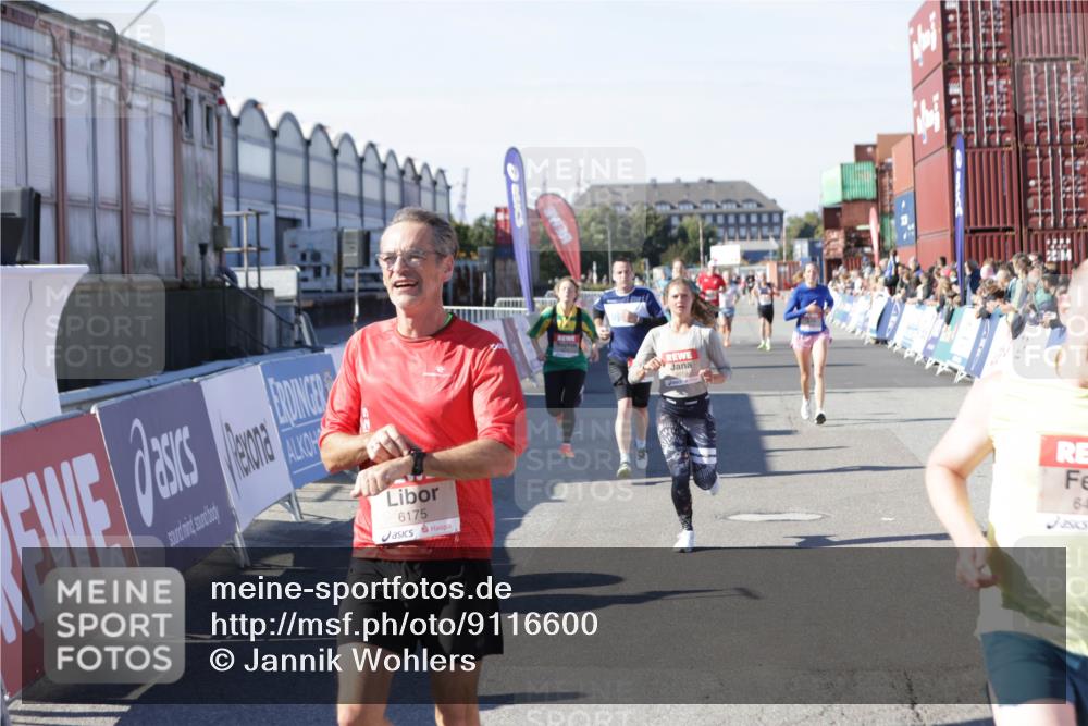 03.10.2025 - Köhlbrandbrückenlauf Jannik Wohlers http://msf.ph/oto/9116600 03.10.2025 13:02:52 Ziel 4095, 4116, 4137, 4203, 4279, 4579, 4619, 4747, 5245, 5793, 5810, 6175, 6255, 6447, 6739 meine-sportfotos.de