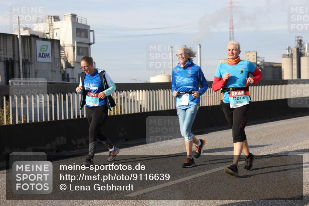 03.10.2025 - Köhlbrandbrückenlauf Lena Gebhardt http://msf.ph/oto/9116639 03.10.2025 10:21:04 Position 2 3805, 3093 meine-sportfotos.de