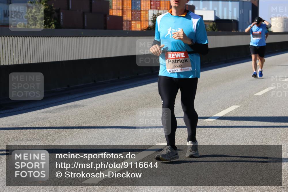 03.10.2025 - Köhlbrandbrückenlauf Strokosch-Dieckow http://msf.ph/oto/9116644 03.10.2025 12:51:25 Position 3 6533 meine-sportfotos.de
