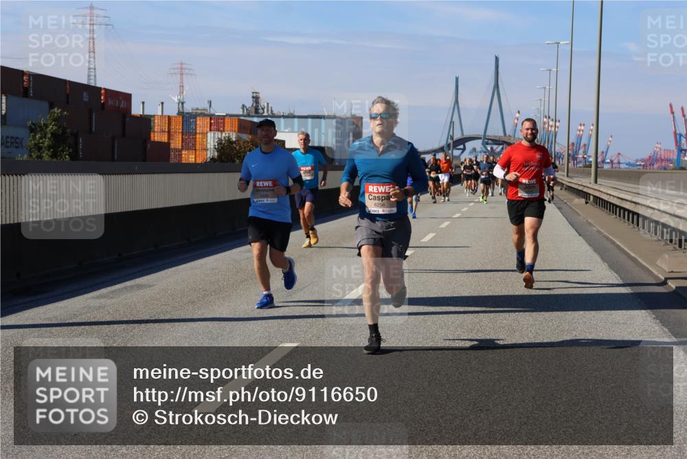 03.10.2025 - Köhlbrandbrückenlauf Strokosch-Dieckow http://msf.ph/oto/9116650 03.10.2025 12:51:30 Position 3 4249, 6256 meine-sportfotos.de