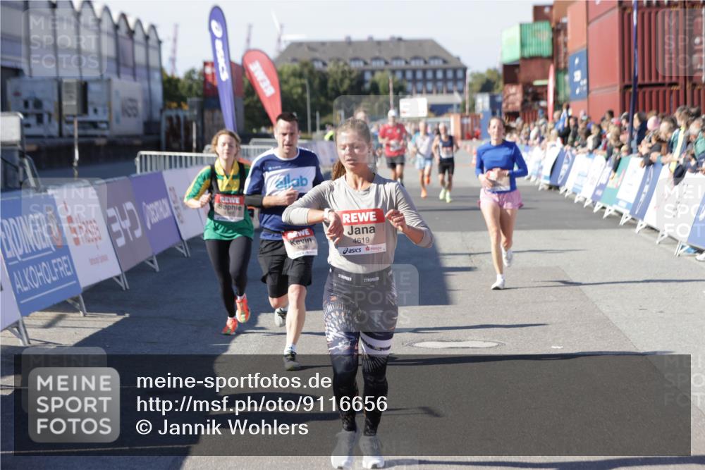 03.10.2025 - Köhlbrandbrückenlauf Jannik Wohlers http://msf.ph/oto/9116656 03.10.2025 13:02:53 Ziel 4095, 4116, 4137, 4203, 4279, 4579, 4619, 4747, 5245, 5793, 5810, 6175, 6255, 6447, 6739 meine-sportfotos.de