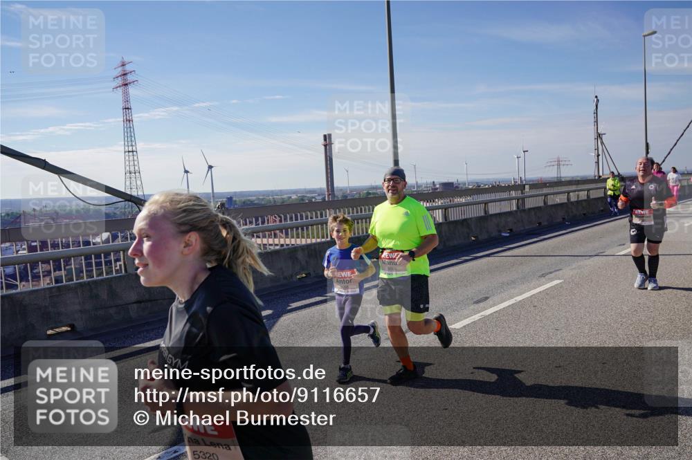 03.10.2025 - Köhlbrandbrückenlauf Michael Burmester http://msf.ph/oto/9116657 03.10.2025 12:58:21 Position 2 5320 meine-sportfotos.de