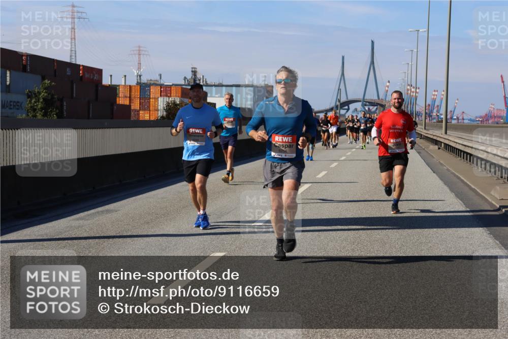 03.10.2025 - Köhlbrandbrückenlauf Strokosch-Dieckow http://msf.ph/oto/9116659 03.10.2025 12:51:30 Position 3 6256 meine-sportfotos.de