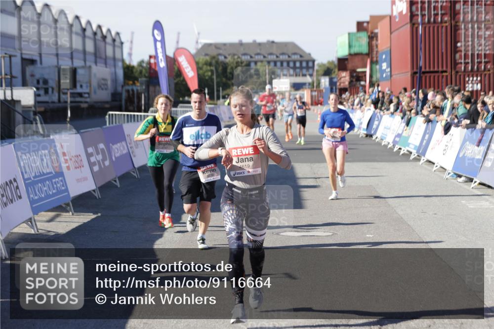 03.10.2025 - Köhlbrandbrückenlauf Jannik Wohlers http://msf.ph/oto/9116664 03.10.2025 13:02:53 Ziel 4095, 4116, 4137, 4203, 4279, 4579, 4619, 4747, 5245, 5793, 5810, 6175, 6255, 6447, 6739 meine-sportfotos.de