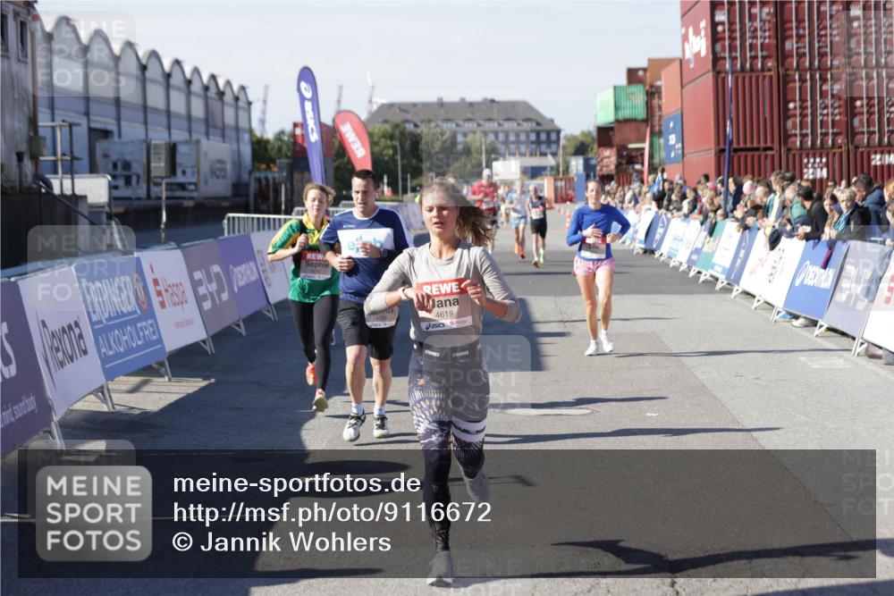 03.10.2025 - Köhlbrandbrückenlauf Jannik Wohlers http://msf.ph/oto/9116672 03.10.2025 13:02:53 Ziel 4095, 4116, 4137, 4203, 4279, 4579, 4619, 4747, 5245, 5793, 5810, 6175, 6255, 6447, 6739 meine-sportfotos.de
