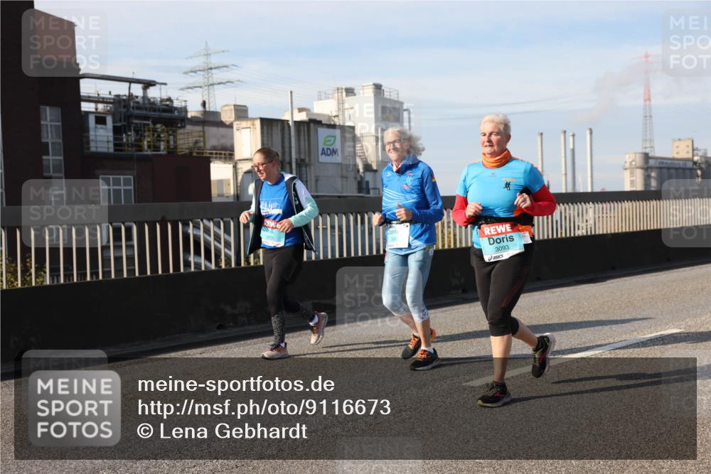 03.10.2025 - Köhlbrandbrückenlauf Lena Gebhardt http://msf.ph/oto/9116673 03.10.2025 10:21:04 Position 2 3093 meine-sportfotos.de