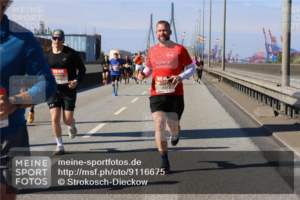 03.10.2025 - Köhlbrandbrückenlauf Strokosch-Dieckow http://msf.ph/oto/9116675 03.10.2025 12:51:32 Position 3 4494, 4113 meine-sportfotos.de