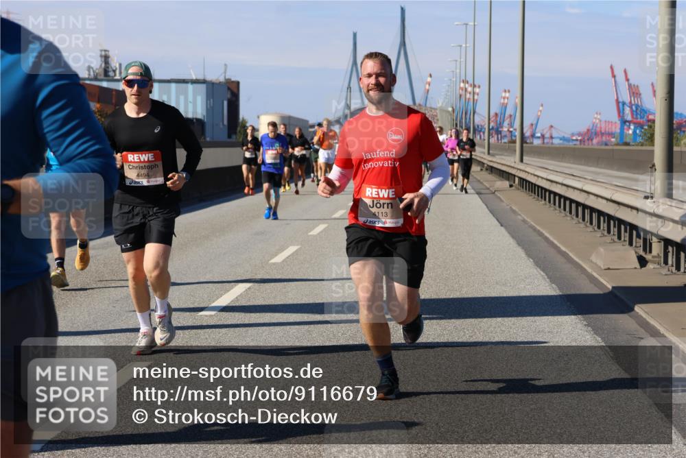 03.10.2025 - Köhlbrandbrückenlauf Strokosch-Dieckow http://msf.ph/oto/9116679 03.10.2025 12:51:32 Position 3 4494, 4113 meine-sportfotos.de