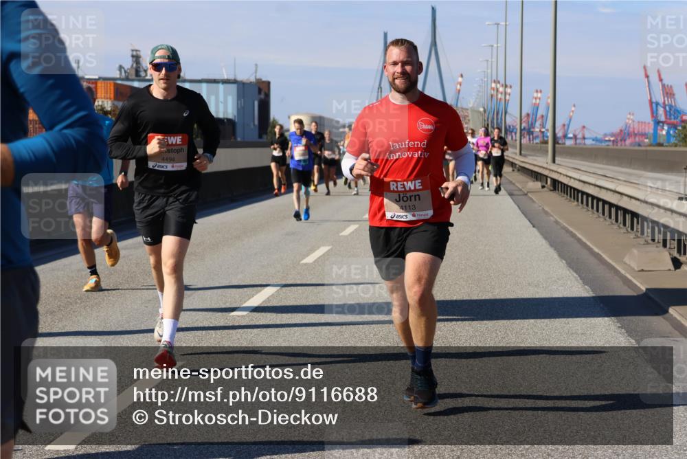 03.10.2025 - Köhlbrandbrückenlauf Strokosch-Dieckow http://msf.ph/oto/9116688 03.10.2025 12:51:32 Position 3 4494, 4113 meine-sportfotos.de