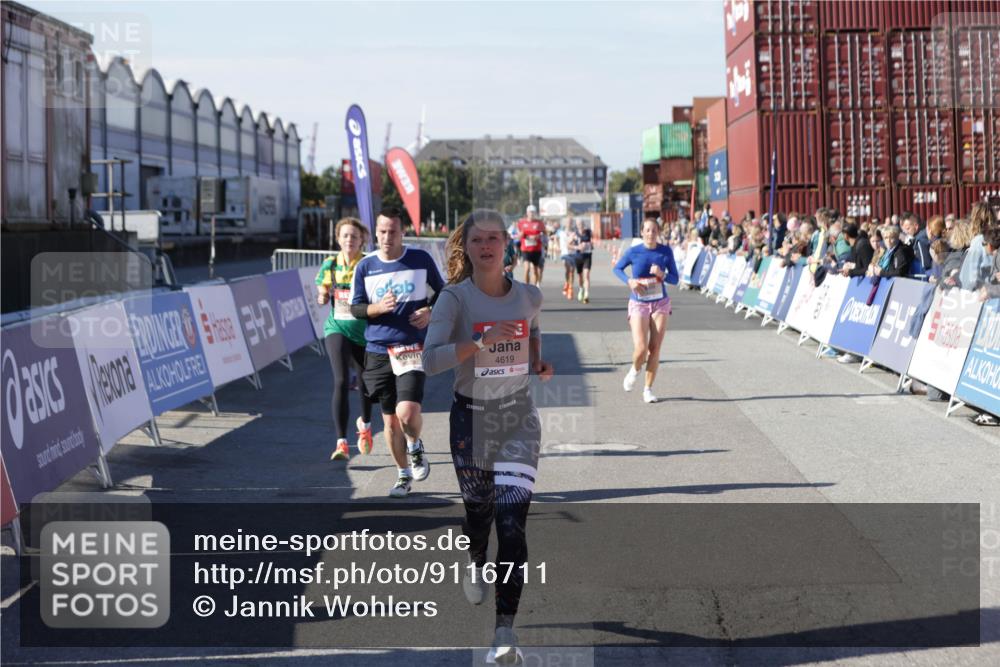 03.10.2025 - Köhlbrandbrückenlauf Jannik Wohlers http://msf.ph/oto/9116711 03.10.2025 13:02:53 Ziel 4095, 4116, 4137, 4203, 4279, 4579, 4619, 4747, 5245, 5793, 5810, 6175, 6255, 6447, 6739 meine-sportfotos.de