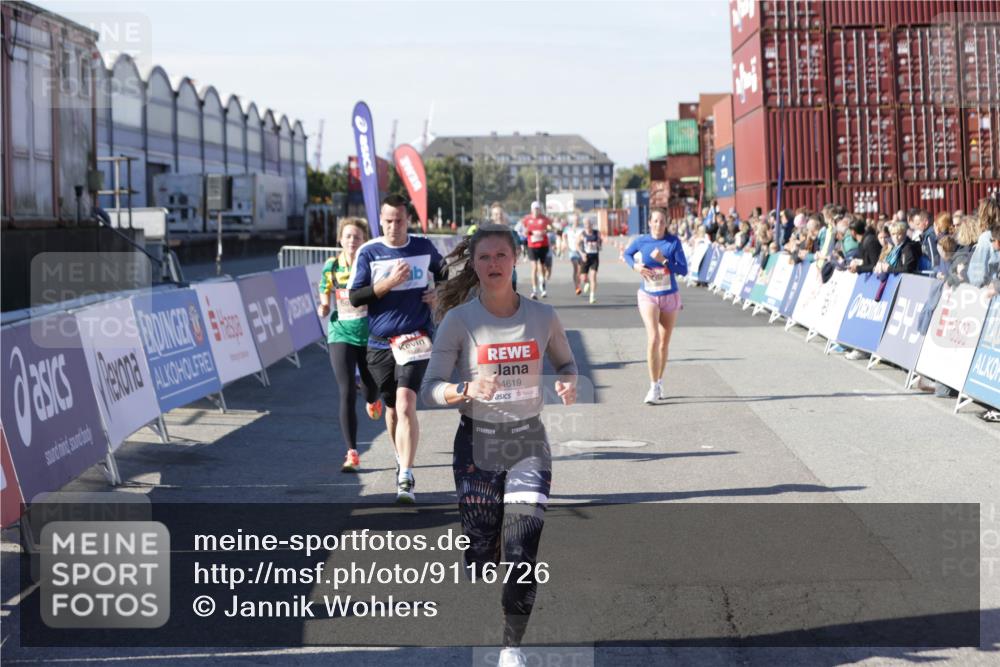 03.10.2025 - Köhlbrandbrückenlauf Jannik Wohlers http://msf.ph/oto/9116726 03.10.2025 13:02:53 Ziel 4095, 4116, 4137, 4203, 4279, 4579, 4619, 4747, 5245, 5793, 5810, 6175, 6255, 6447, 6739 meine-sportfotos.de