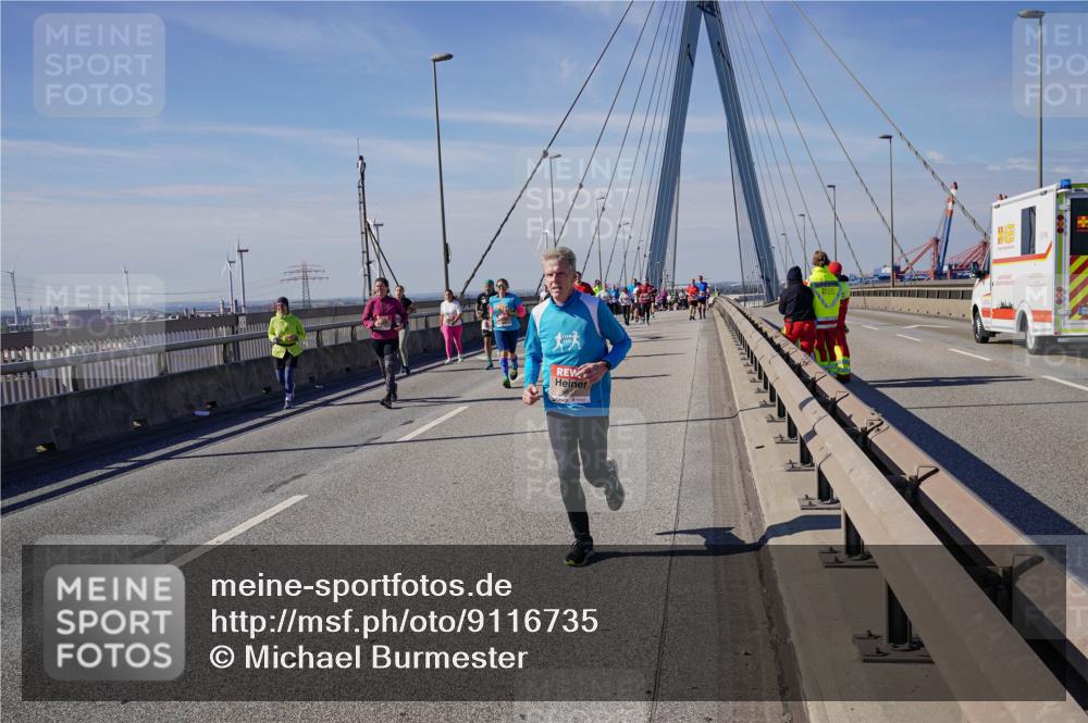 03.10.2025 - Köhlbrandbrückenlauf Michael Burmester http://msf.ph/oto/9116735 03.10.2025 12:58:24 Position 2  meine-sportfotos.de