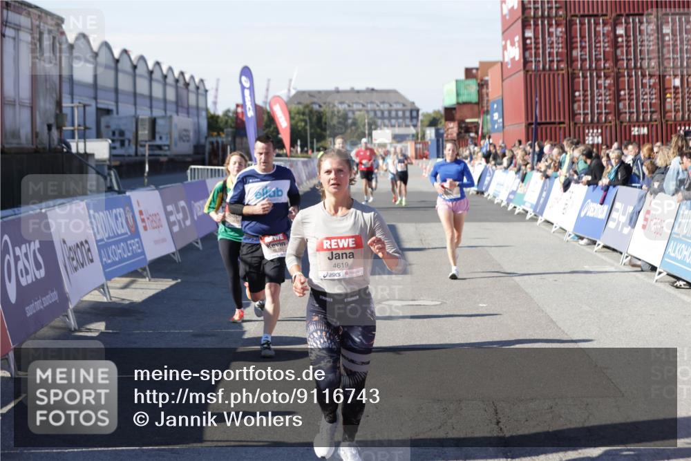 03.10.2025 - Köhlbrandbrückenlauf Jannik Wohlers http://msf.ph/oto/9116743 03.10.2025 13:02:53 Ziel 4095, 4116, 4137, 4203, 4279, 4579, 4619, 4747, 5245, 5793, 5810, 6175, 6255, 6447, 6739 meine-sportfotos.de