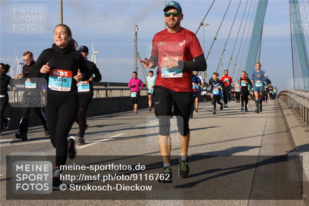 03.10.2025 - Köhlbrandbrückenlauf Strokosch-Dieckow http://msf.ph/oto/9116762 03.10.2025 09:49:50 Position 2 1535, 3134, 1979, 1770 meine-sportfotos.de
