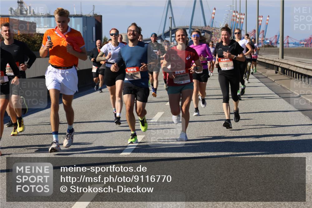03.10.2025 - Köhlbrandbrückenlauf Strokosch-Dieckow http://msf.ph/oto/9116770 03.10.2025 12:51:41 Position 3 430, 4328, 2, 6721 meine-sportfotos.de