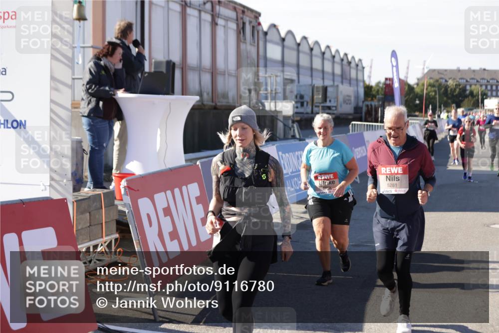 03.10.2025 - Köhlbrandbrückenlauf Jannik Wohlers http://msf.ph/oto/9116780 03.10.2025 13:33:33 Ziel 4006, 4744, 5179, 5211, 5281, 5413, 5546, 5549, 6094, 6276 meine-sportfotos.de